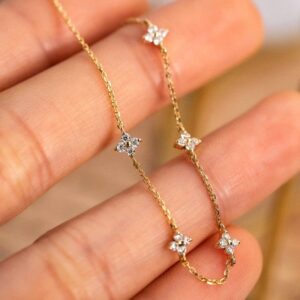 Wholesale 925 Sterling Silver Gold Plated Flower Bracelet with Cubic Zirconia Adjustable Dainty Floral Chain Bracelet for Women Fashion Jewelry Gift