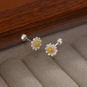 Daisy Flower Stud Earrings