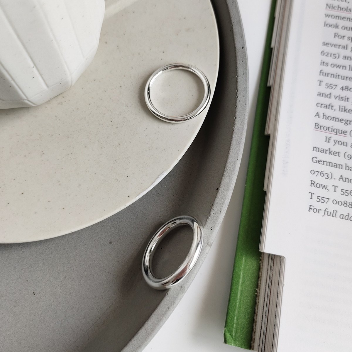 925 Sterling Silver Minimalist Polished Band Ring for Women and Men Classic Smooth Stackable Wedding Ring
